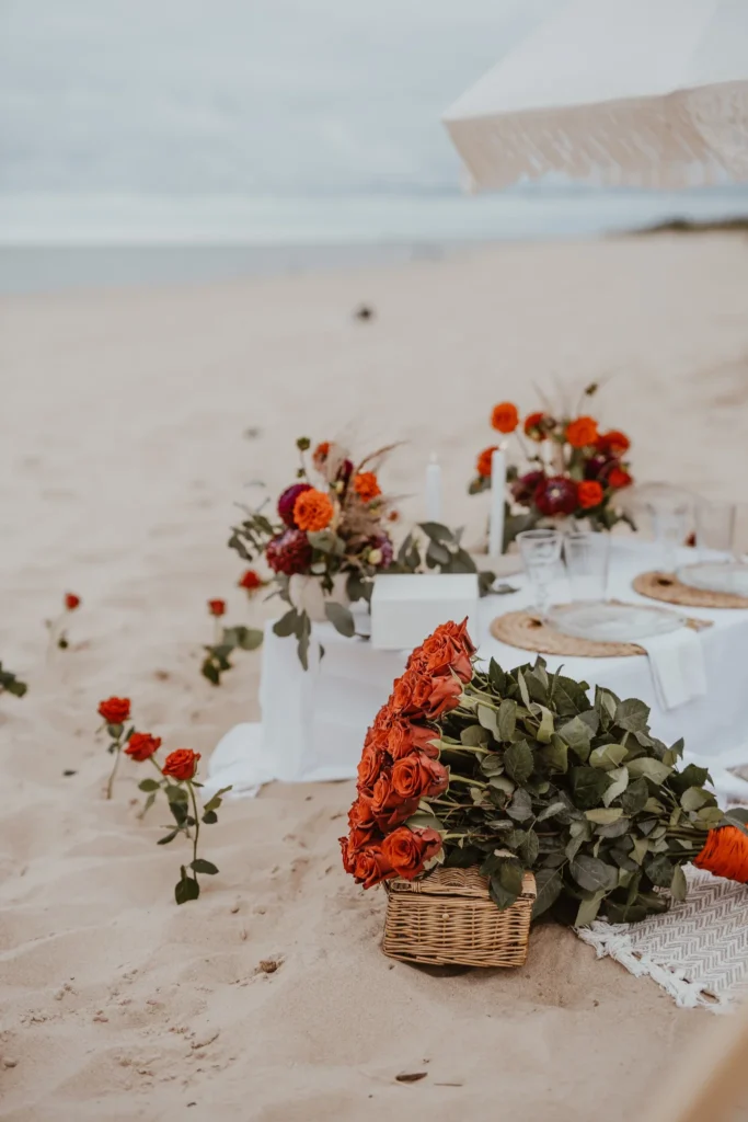 Bukiet czerwonych róż jako dekoracja zaręczyn