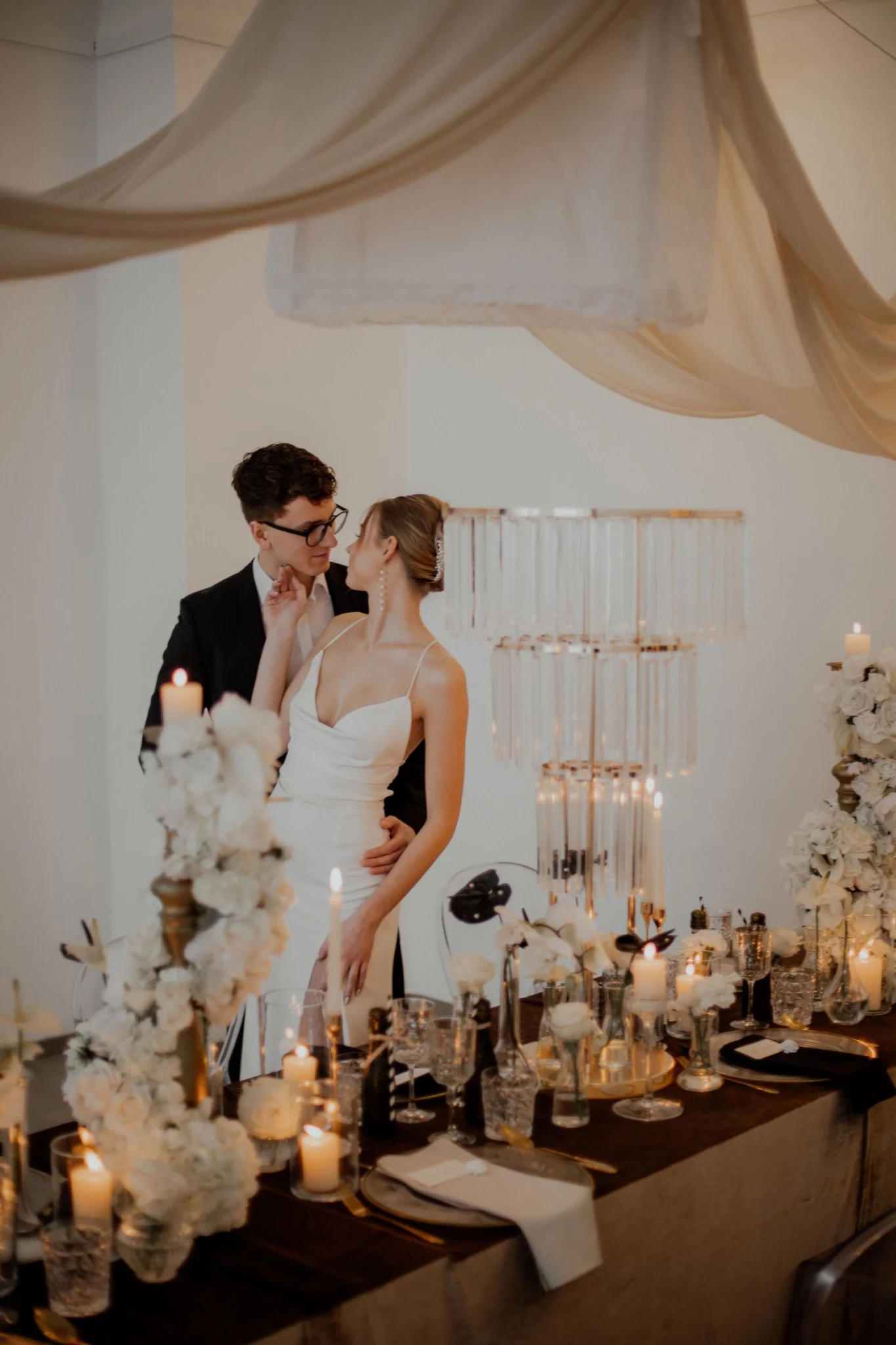 Kameralne przyjęcie ślubne w Chabazie Studio w Sopocie